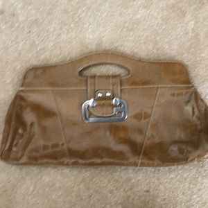 Guess reproduction clutch